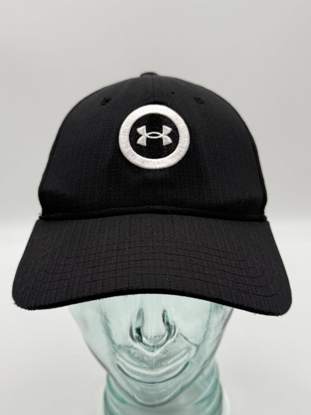Under Armour Vent Hat Snapback Cap Lightweight One Size Adjustable Black Logo